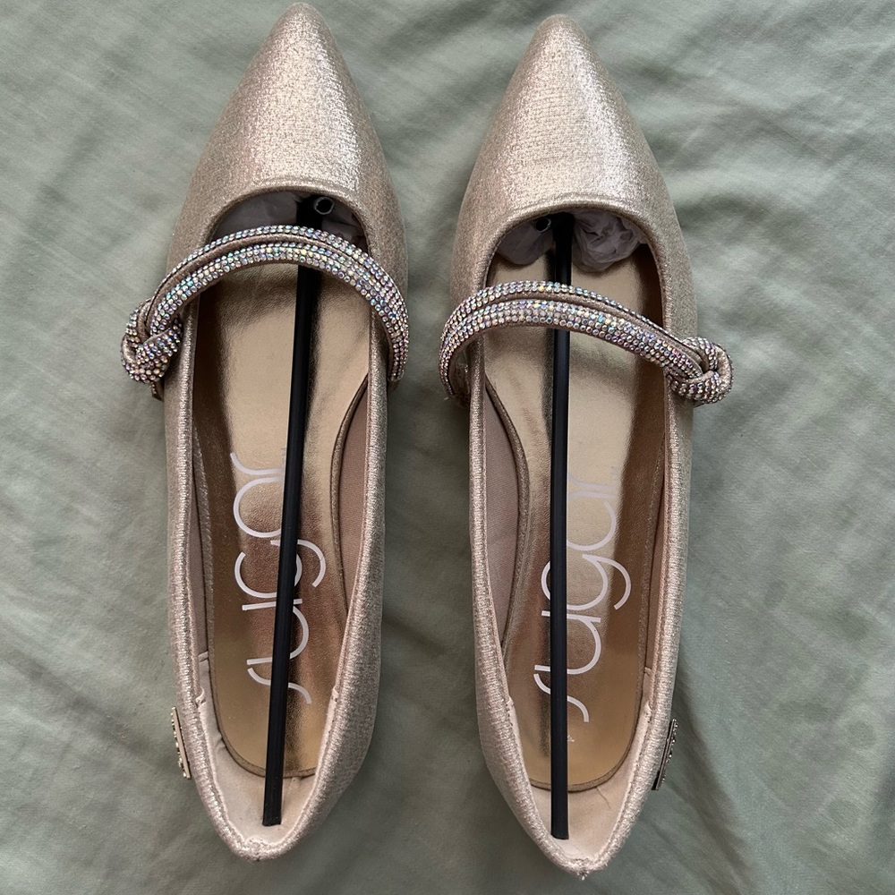 Gold Women's Shoes with Embellished Strap